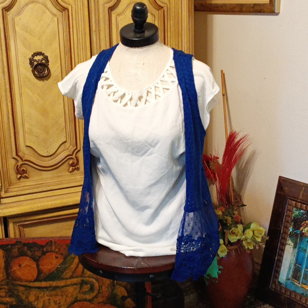 Womens Blouse and knit sweater vest blue white M/L SHYANNE